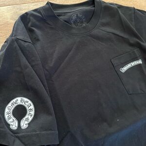 Chrome Hearts Floral Cross Horseshoe Scroll Logo Pocket T-shirt